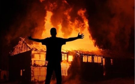 युवती ने शादी का प्रस्ताव ठुकराया तो सनकी युवक ने लड़की के घर में लगाई आग,गाड़ी में बैठकर युवक मौके से फरार  