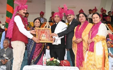 मंडी शिवरात्रि महोत्सव का भव्य समापन: राज्यपाल और जयराम ठाकुर ने पारंपरिक जलेब में लिया भाग 