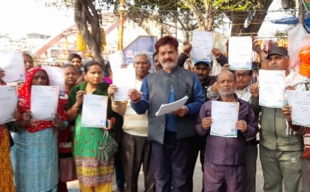 खाद्य सुरक्षा विभाग ने रेड़ी पटरी के स्ट्रीट वेंडर्स लघु व्यापारियों को स्ट्रीट वेंडर्स लघु व्यापारियों को प्रशिक्षण प्रमाण पत्र कराए मुहैया  