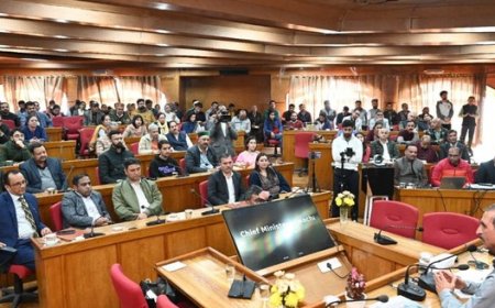 हिमाचल सरकार ने डाबर कंपनी के प्रतिनिधियों के साथ मेमोरेंडम ऑफ एग्रीमेंट पर किए हस्ताक्षर  