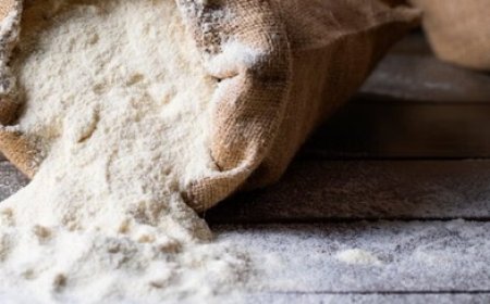 होली और नवरात्रों से पहले प्रदेश सरकार ने एपीएल उपभोक्ताओं के आटे की सप्लाई में बड़ी कटौती 