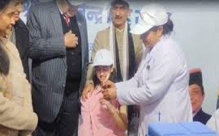 मेडिकल कॉलेज शिमला के अटल सभागार में सीएम सूक्खू ने एचपीवी टीकाकरण के राज्य अभियान का किया शुभारंभ  