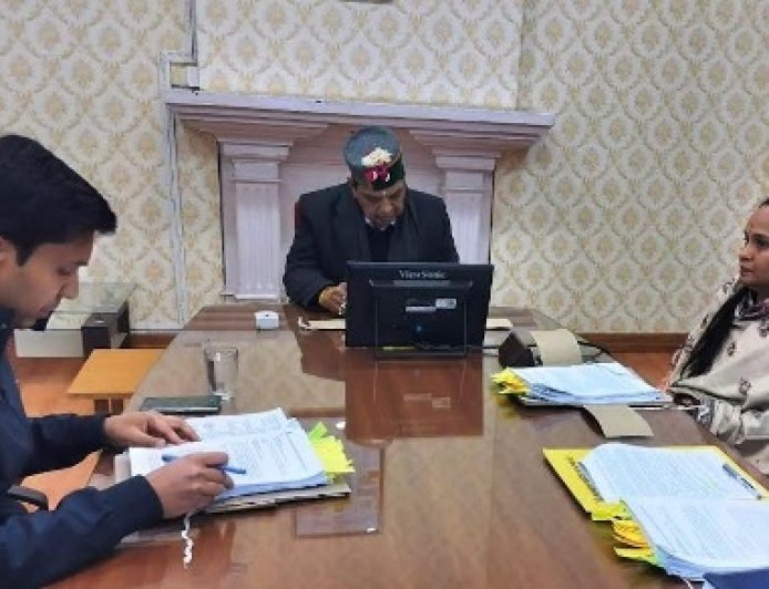 चिकित्सा उपकरणों की खरीद प्रक्रिया में तेजी लाने के मंत्री धनी राम शांडिल ने दिए निर्देश