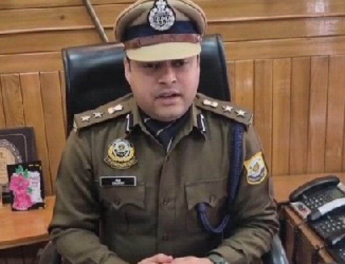 शिमला के नए एसपी गौरव सिंह ने पदभार संभालते ही नशे के कारोबार में संलिप्त लोगों को दी कड़ी चेतावनी