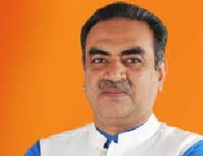 प्रदेश की जनता को बरगला रहे मुख्यमंत्री, सरकार के वित्तीय को प्रबंधन से बिगड़ी राज्य की स्थिति :  टंडन 