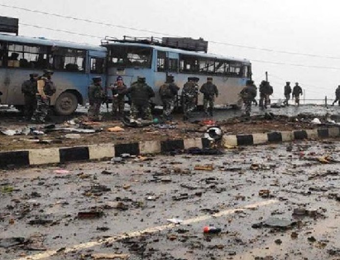 पुलवामा आतंकी हमले की 7वीं बरसी पर पीएम मोदी ने वीर जवानों को नमन करते हुए श्रद्धांजलि की अर्पित  