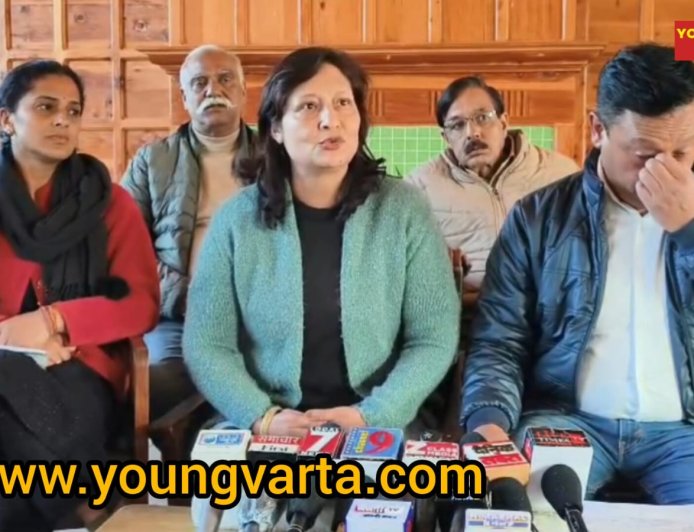 नगर निगम महापौर के पक्ष में उतरे कांग्रेस पार्षद , भाजपा पार्षदों का बजट के वाकआउट को बताया शहर विरोधी 