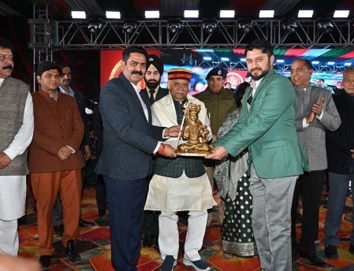 राज्यपाल ने अंतरराष्ट्रीय शिवरात्रि महोत्सव की सांस्कृतिक संध्या में की शिरकत