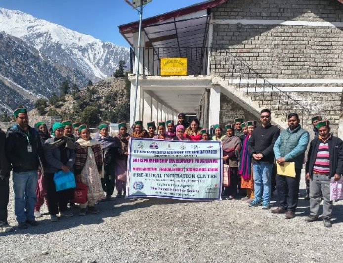 प्री-ग्रामीण उष्मायन केंद्र, राजकीय वरिष्ठ माध्यमिक विद्यालय ग्याबुंग में तीन दिवसीय उद्यमिता विकास कार्यक्रम का सफल आयोजन