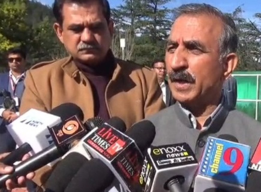 आरडीजी के बंद होने पर मचे सियासी घमासान के बीच सीएम सुक्खू दिल्ली दौरे पर रवाना