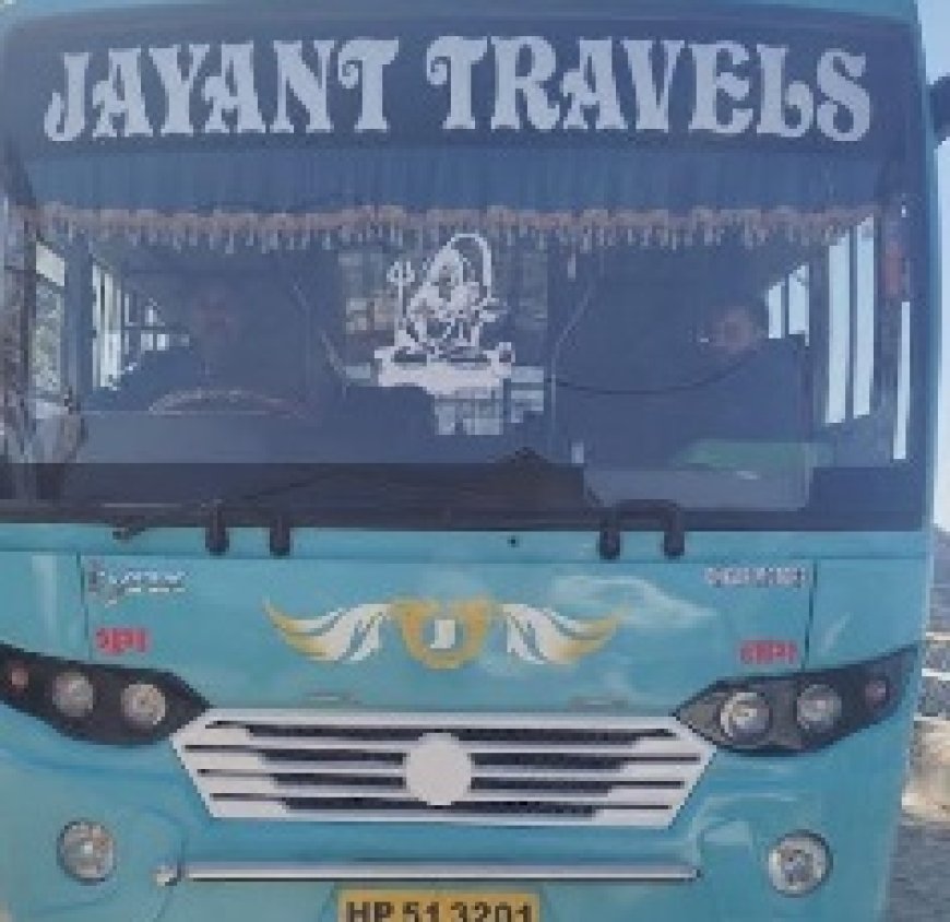 आरटीओ शिमला ने बिना परमिट और आवश्यक दस्तावेजों के सड़कों पर दौड़ रही निजी बस को किया जब्त  