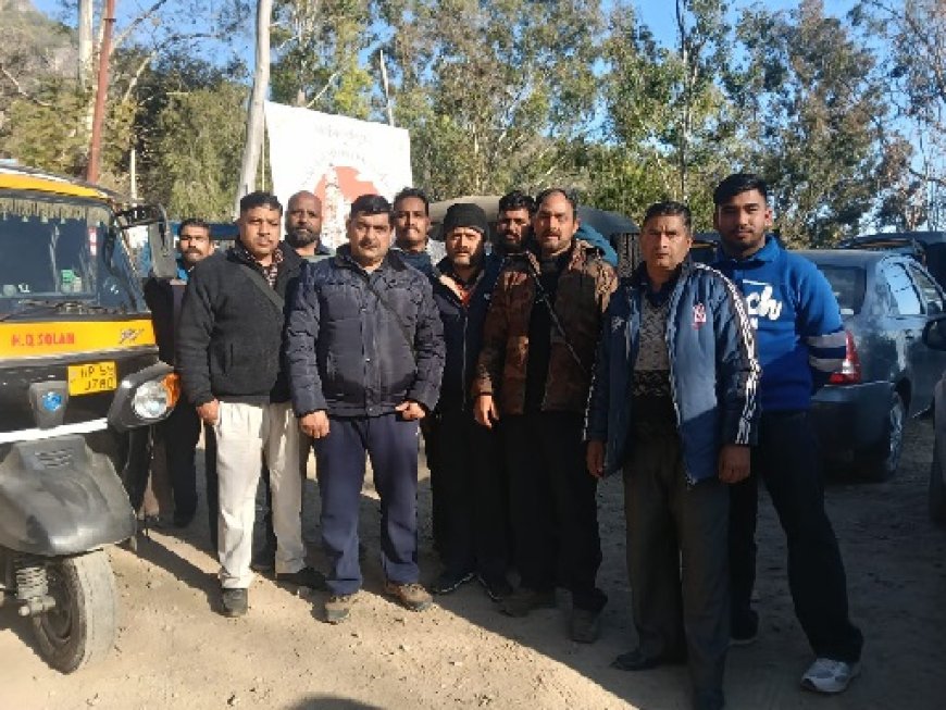 महाशिवरात्रि पर शूलिनी ऑटो रिक्शा यूनियन की मिसाल : हजारों श्रद्धालुओं को दी दो दिनों तक निःशुल्क सेवा