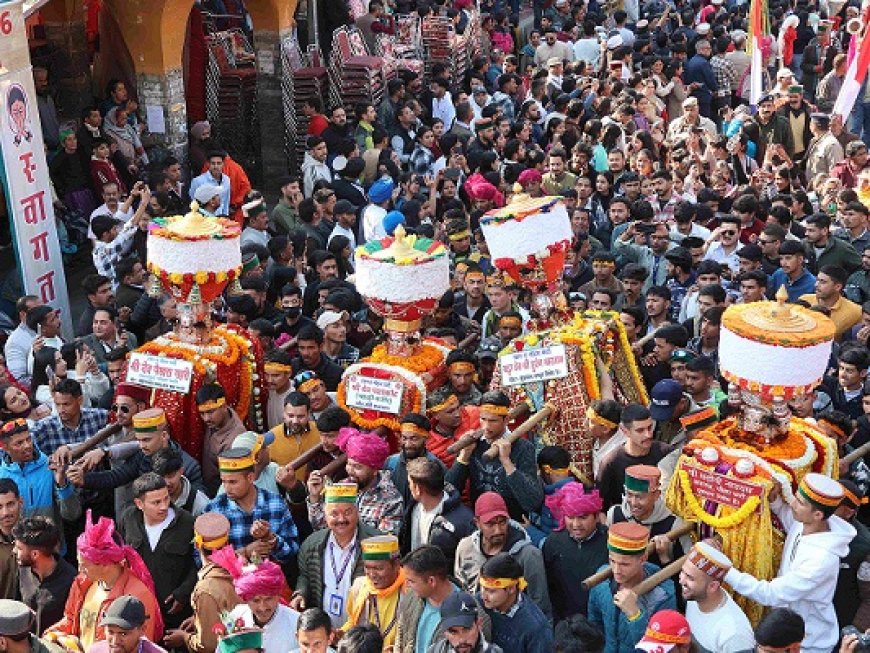 वाद्य यंत्रों की अलौकिक ध्वनियाँ, मंडी में देव समागम करवा रहा दिव्य अहसास