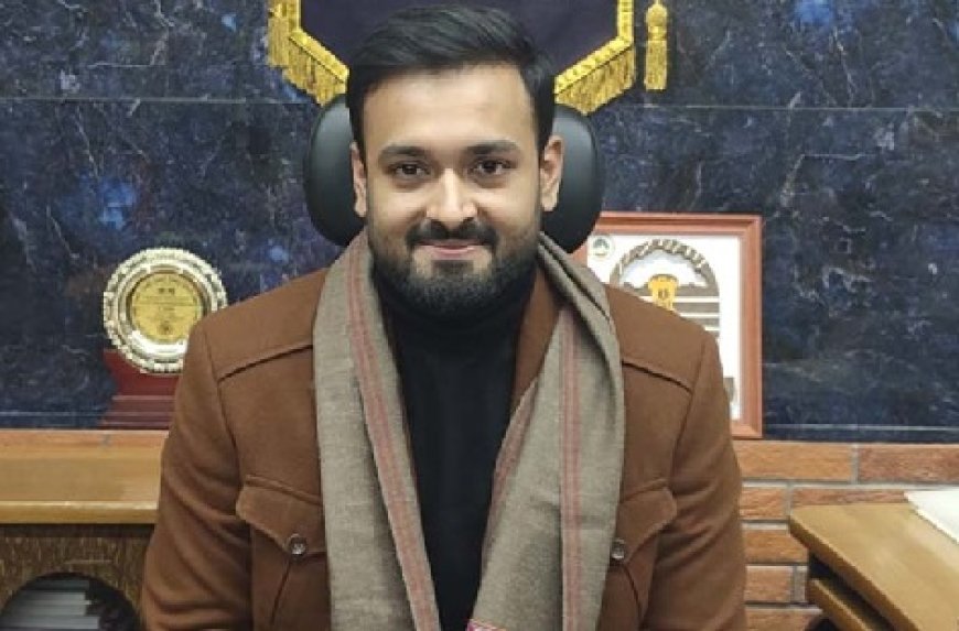 प्रदेश सरकार ने प्रशासनिक फेरबदल के तहत अनुराग चंद्र शर्मा को डीसी कुल्लू का सौंपा कार्यभार 