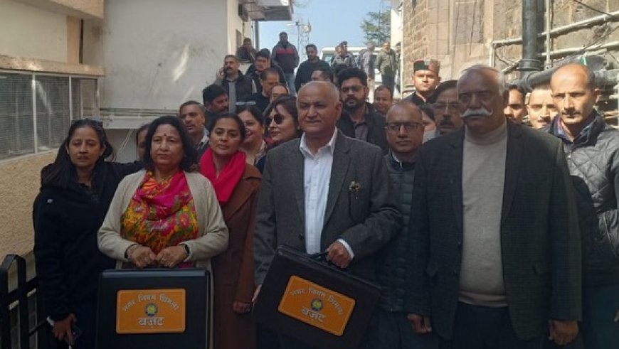 शिमला के महापौर सुरेंद्र चौहान ने पेश किया बजट, जानिए क्या कुछ हुई घोषणाएं  