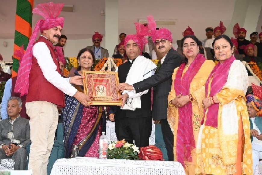 मंडी शिवरात्रि महोत्सव का भव्य समापन: राज्यपाल और जयराम ठाकुर ने पारंपरिक जलेब में लिया भाग 