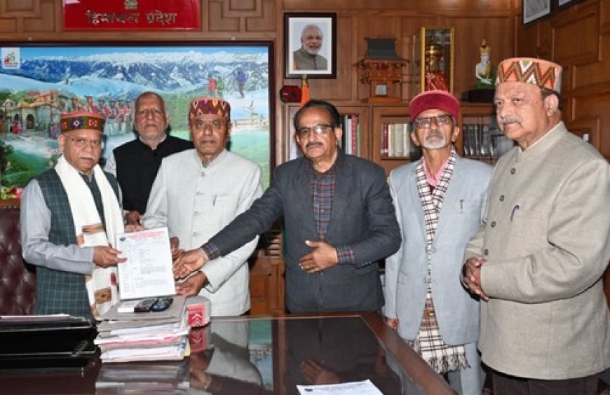 हिमाचल पेंशनर संयुक्त संघर्ष समिति के प्रतिनिधिमंडल ने राज्यपाल को सौंपा ज्ञापन  