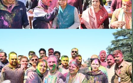सीएम सुक्खू ने अपने सरकारी आवास 'ओक ओवर' में समाज के सभी वर्गों के साथ हर्षोल्लास के साथ मनाई होली 