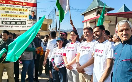 चिट्टा मुक्त हिमाचल के लिए दौड़ रहे हैं सिरमौर के इंटरनेशनल मैराथन धावक वीरेन्द्र सिंह , डीसी सोलन ने दिखाई हरी झंडी