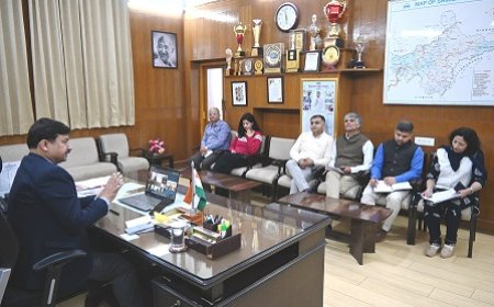 शिमला जिला में भेजी गैस सिलेंडर की 14 गाड़ियां :  उपायुक्त