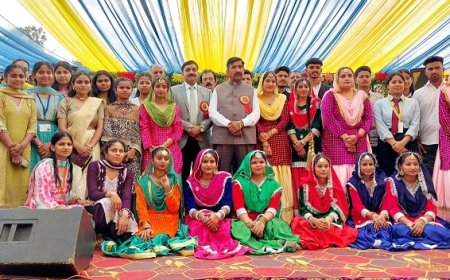 बच्चों को शिक्षा के साथ-साथ धार्मिक और सांस्कृतिक मूल्यों से जोड़ना आवश्यक  : अग्निहोत्री