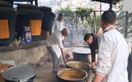 शिमला में गहराया LPG संकट, विधानसभा के लिए पारंपरिक तरीके से लकड़ी के चूल्हों पर बन रहा खाना