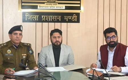 एलपीजी वितरण प्रक्रिया को सरल, पारदर्शी एवं प्रभावी बनाने के लिए आपसी समन्वय से करें कार्य : अपूर्व देवगन