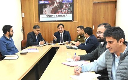 नशे के कारोबार से अर्जित सम्पत्तियों की होगी जांच,ड्रग फ्री हिमाचल मोबाइल ऐप के बारे में छात्रों को किया जाएगा जागरूक : उपायुक्त