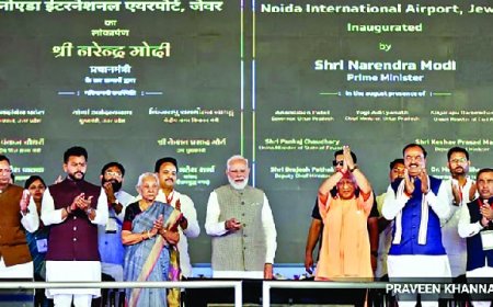 पीएम मोदी ने उत्तर प्रदेश के जेवर स्थित नोएडा अंतरराष्ट्रीय हवाई अड्डे के पहले चरण का किया उद्घाटन  