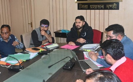 लंबित कार्यों में तेजी लाएं, ई-केवाईसी एक सप्ताह में करें पूरी : अपूर्व देवगन