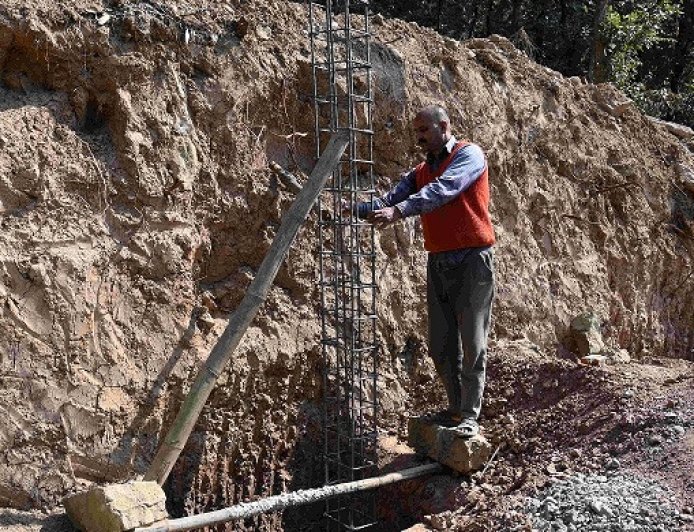 बरसात में उजड़े हर आँगन को फिर से गुलजार करने के लिए प्रदेश सरकार प्रतिबद्ध