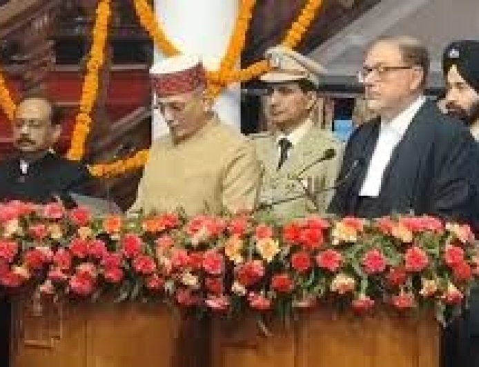 कविंद्र गुप्ता ने हिमाचल के 30वें राज्यपाल के रूप में पद व गोपनीयता की ली शपथ