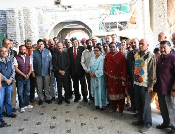 सीएम सुक्खू से कण्डाघाट क्षेत्र के प्रतिनिधिमंडल ने की भेंट  