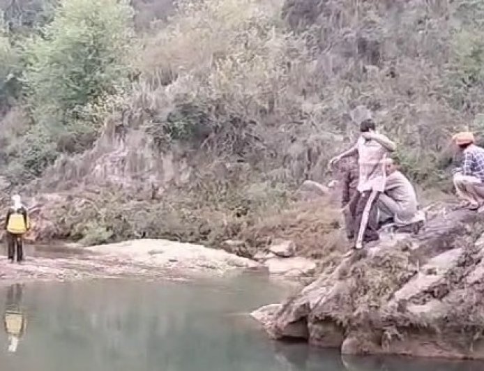 नूरपुर के कदरोह गांव से लापता 13 वर्षीय आयुष पठानिया का ग्रेली खड्ड से शव बरामद 