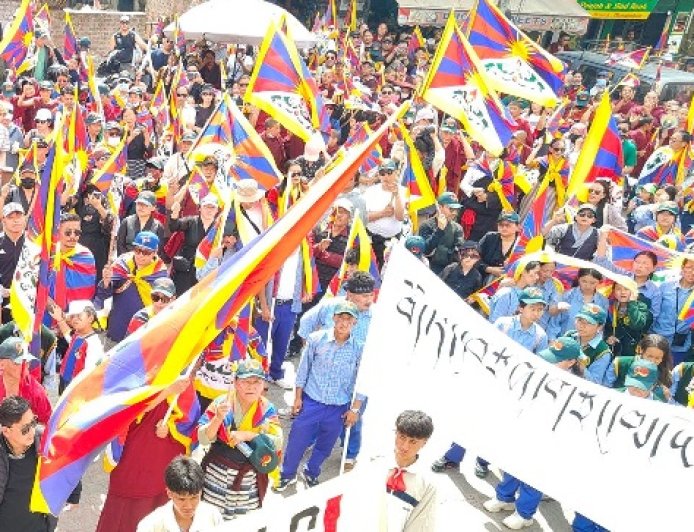 शिमला में तिब्बती विमेंस एसोसिएशन ने 67वें तिब्बती महिला राष्ट्रीय विद्रोह दिवस पर चीन की नीतियों के खिलाफ किया प्रदर्शन