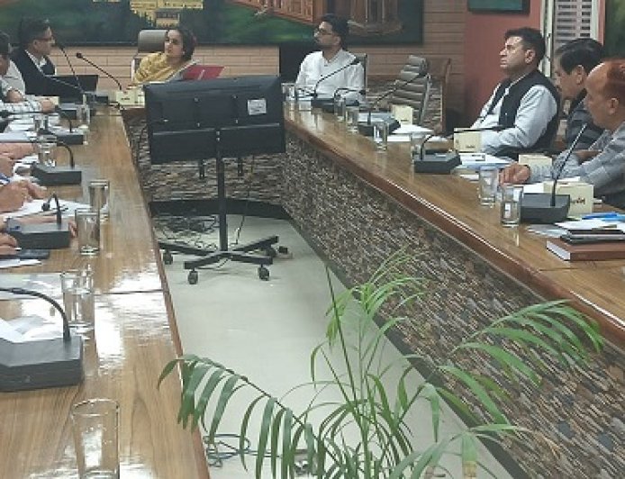 कुपोषित बच्चों पर विशेष रूप से करें फोकस : गंधर्वा राठौड़