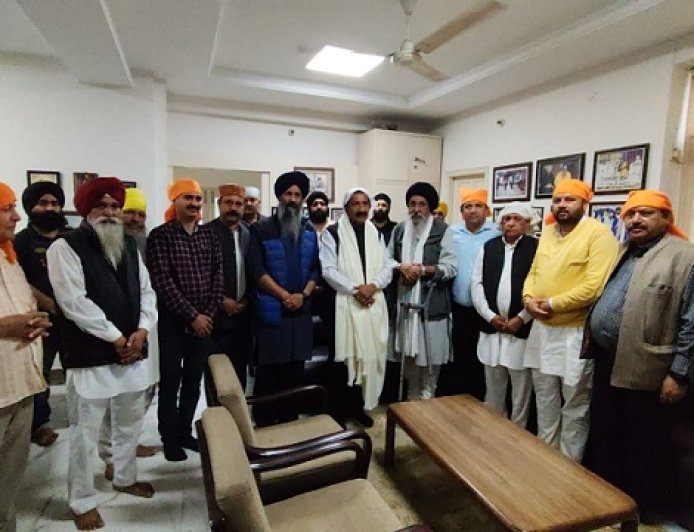 उपमुख्यमंत्री ने बाबा साहिब सिंह बेदी जी के तीन दिन  वाले जन्मोत्सव समागम में की शिरकत 