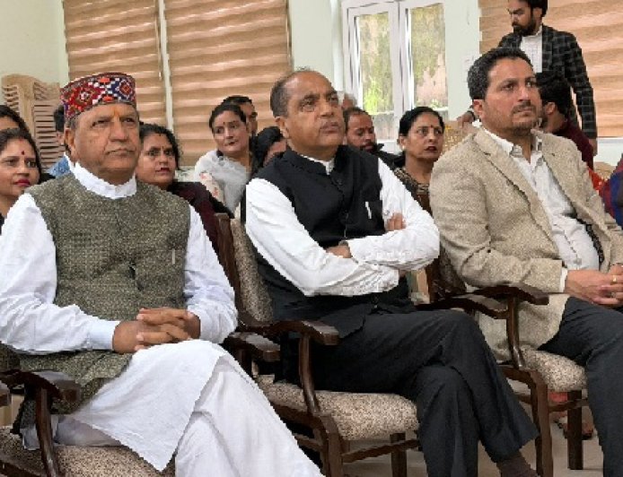 ‘मन की बात’ देश को जोड़ने वाला सशक्त माध्यम : जयराम ठाकुर