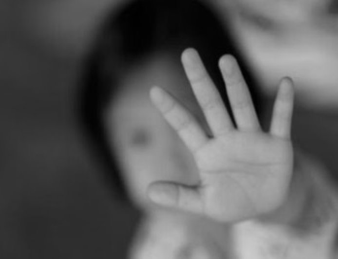 कंजक पूजन के बहाने घर बुलाई तीन वर्षीय बच्ची के साथ गलत हरकतें करने का आरोप,मामला दर्ज 