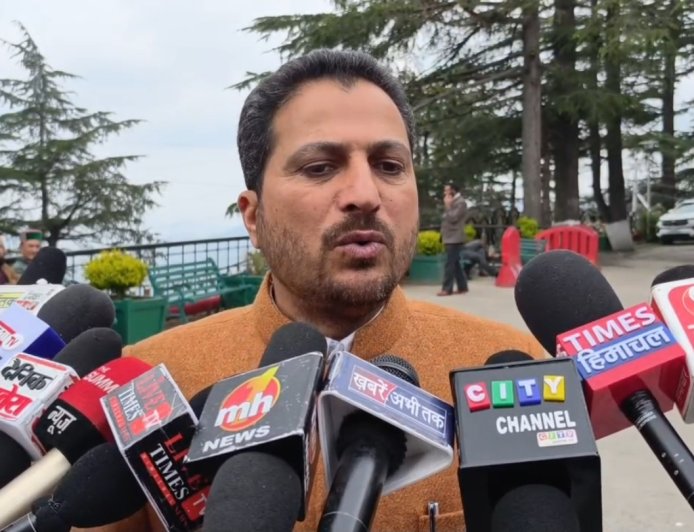 सीबीएसई के नाम पर हिमाचल शिक्षा बोर्ड को खत्म करने की साजिश रच रही कांग्रेस : राकेश जमवाल