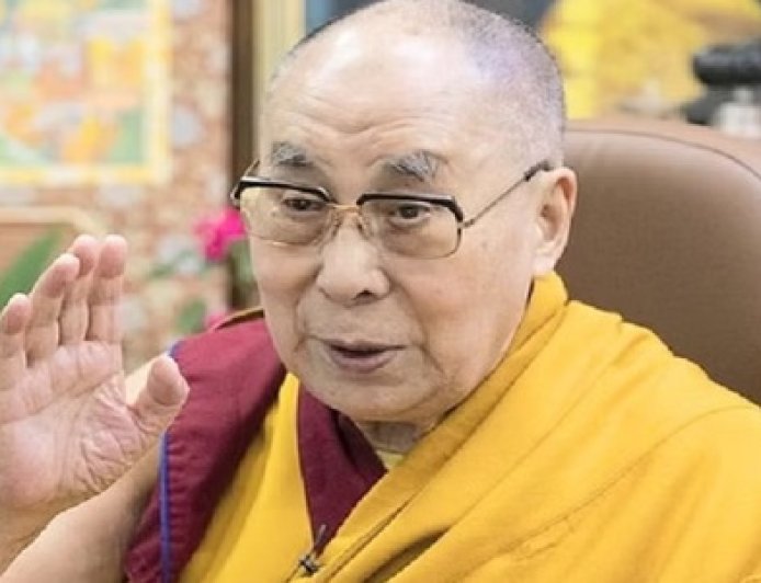 बौद्ध धर्मगुरु दलाई लामा ने शांति और अहिंसा का संदेश देते हुए विश्व में चल रहे संघर्षों को समाप्त करने की अपील  