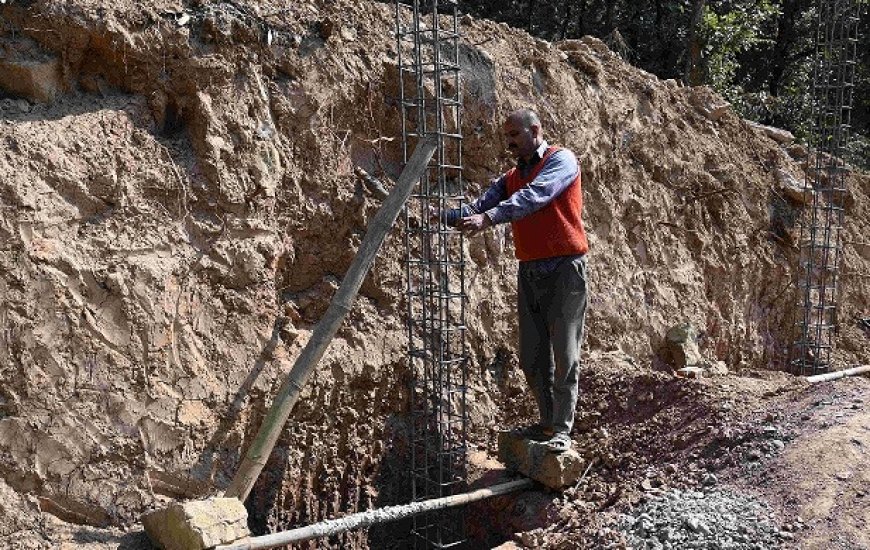 बरसात में उजड़े हर आँगन को फिर से गुलजार करने के लिए प्रदेश सरकार प्रतिबद्ध