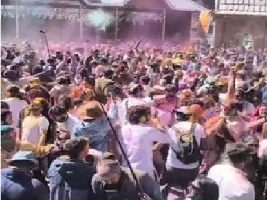 किन्नौर की सांगला घाटी में हजारों की संख्या में पहुंचे पर्यटक,डीजे की धुनों पर पर जमकर डांस