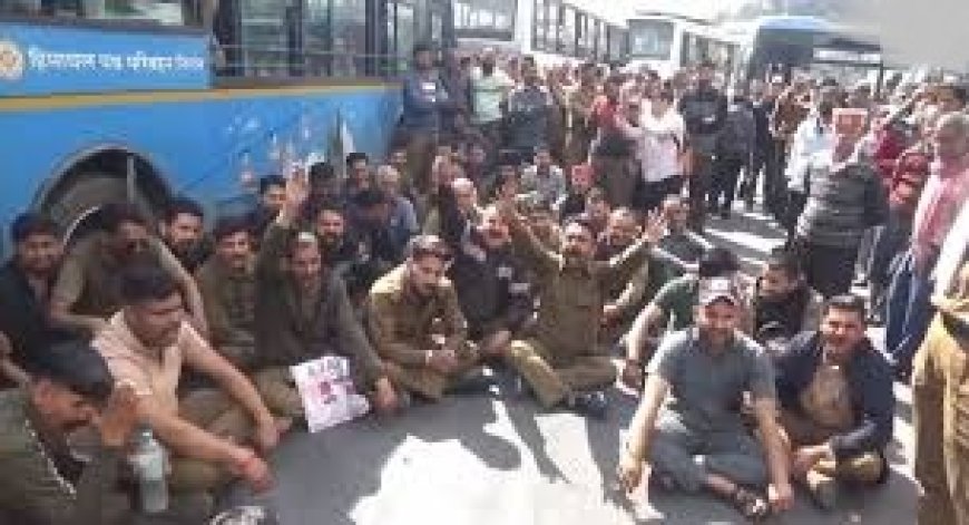 शिमला में बाहरी राज्यों की वोल्वो बसों की मनमानी पार्किंग पर भड़की एचआरटीसी ड्राइवर-कंडक्टर यूनियन