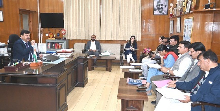 जिला में निरंतर पेयजल स्रोतों की हो टेस्टिंग:  उपायुक्त 