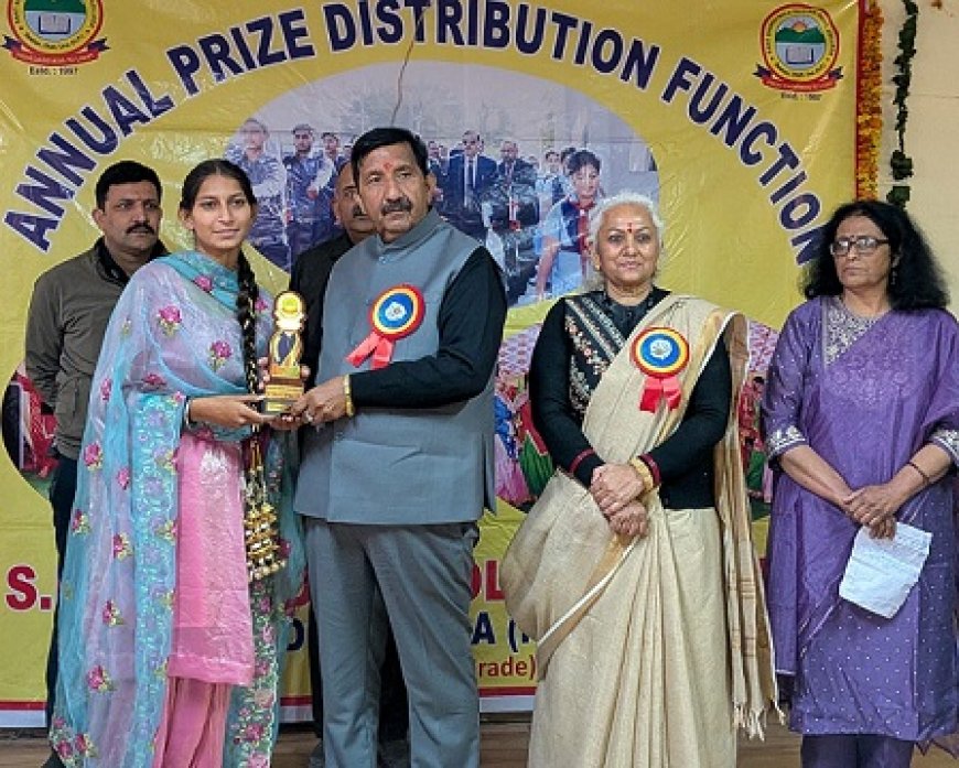 संत बाबा ढांगू वाले गुर्जर राजकीय महाविद्यालय बीटन में 20वां वार्षिक पारितोषिक वितरण समारोह आयोजित