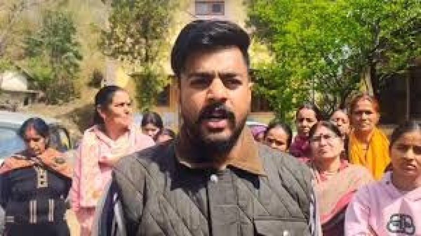 छौशा गांव में समस्याओं का अंबार, न अस्पताल में डॉक्टर, न स्कूल में टीचर, न संडे को पानी,ग्रामीण बोले चुनाव में देंगे जवाब