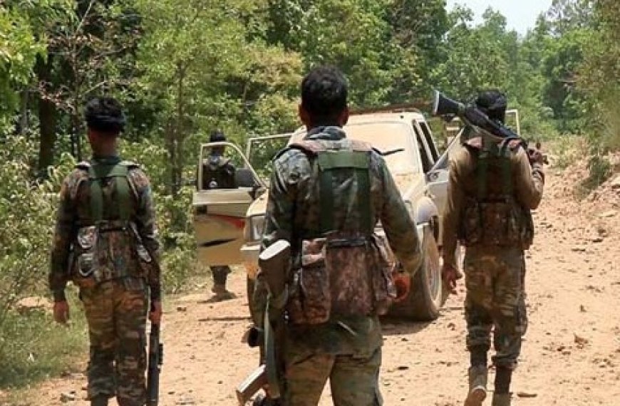 छत्तीसगढ़ के सुकमा में पुलिस और माओवादियों के बीच मुठभेड़ में पांच लाख रुपए का इनामी नक्सली ढेर 