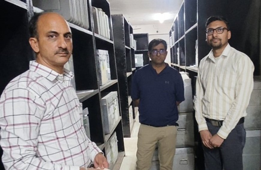 एडीसी ने ईवीएम-वीवीपैट मशीनों के वेयरहाउस का किया निरीक्षण’