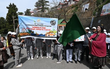 कांगड़ा भूकंप की 121वीं वर्षगांठ पर जागरूकता रैली को एडीएम ने हरी झंडी देकर किया रवाना 